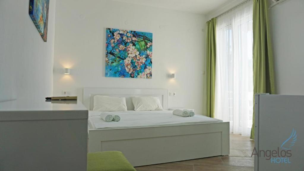 אורמוס פנגיאס Angelina Hotel מראה חיצוני תמונה