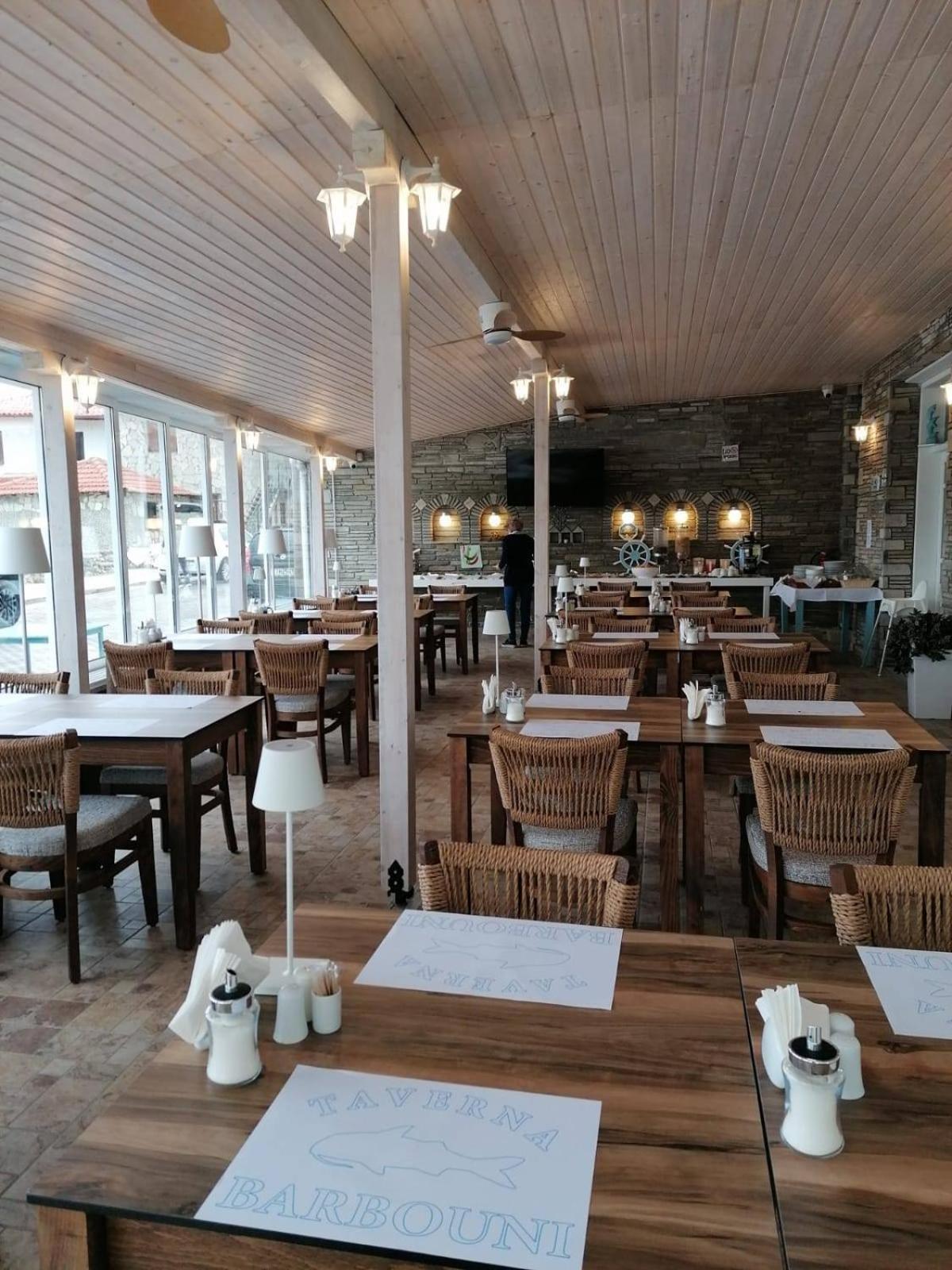 אורמוס פנגיאס Angelina Hotel מראה חיצוני תמונה
